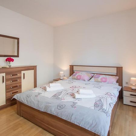 Apartments Nono Toni ポレッチ エクステリア 写真