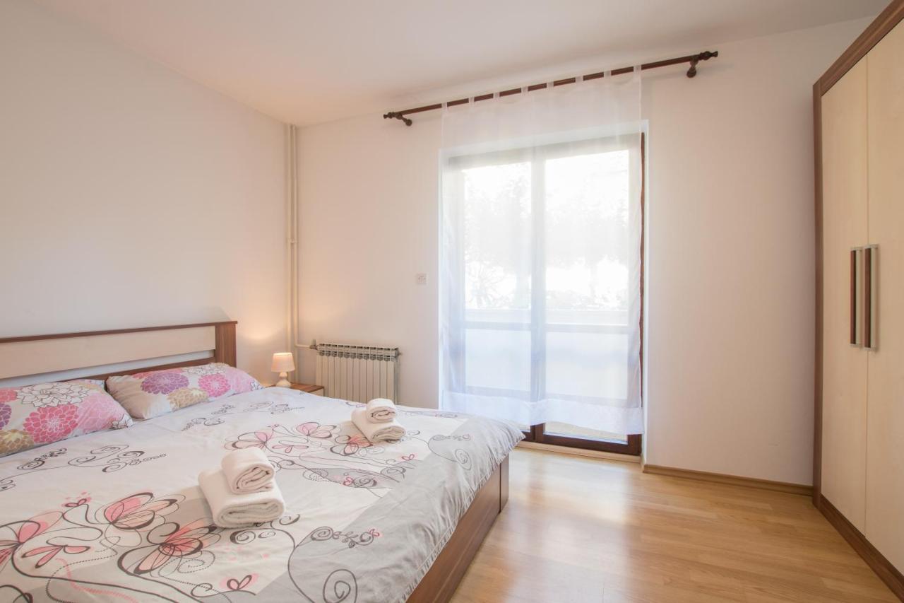 Apartments Nono Toni ポレッチ エクステリア 写真