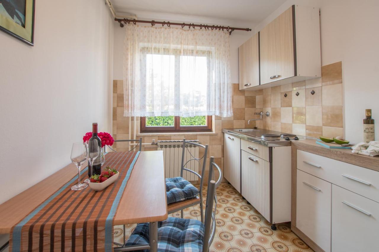 Apartments Nono Toni ポレッチ エクステリア 写真